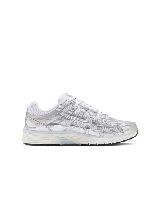 Nike Womens P-6000 - White/Metallic Silver