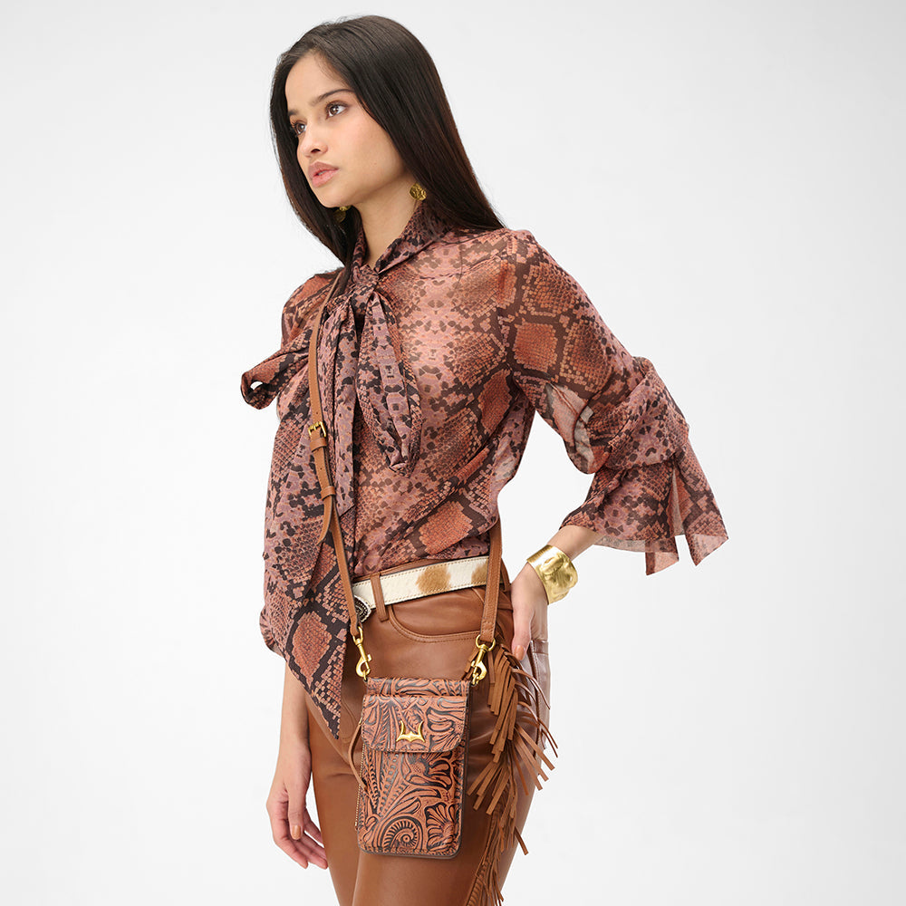 Loyal West SHELL PHONE BAG IN HAND FINISHED EMBOSSED LEATHER - BROWN