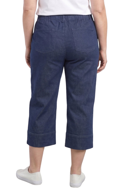 Women’s Lightweight Straight Leg Casual Denim Capri Pants in Cotton Blend Fabric