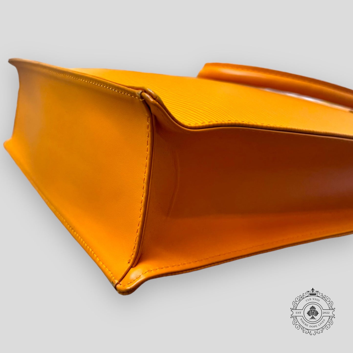 Louis Vuitton EPI Sac Plat PM Orange
