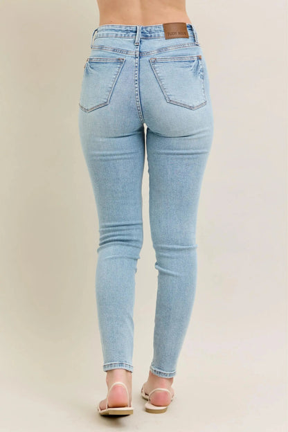 Judy Blue Full Size Mr Tummy Control Vintage Wash Skinny Jeans Plus Size