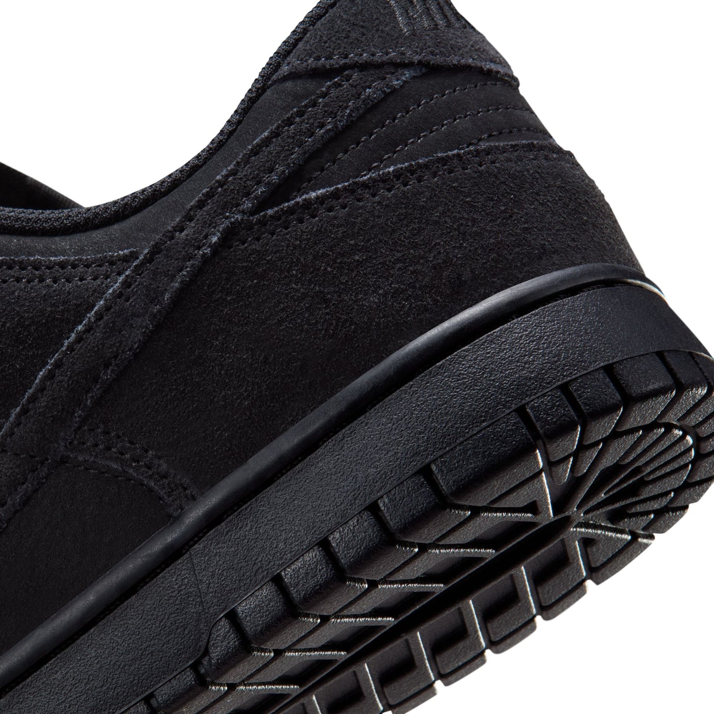 Nike Mens Dunk Low Retro SE - Triple Black
