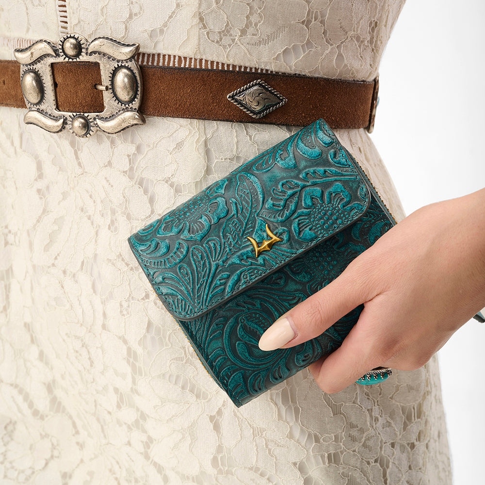 Loyal West SOPHIA CARD HOLDER IN HAND FINISHED EMBOSSED LEATHER -  TURQUOISE