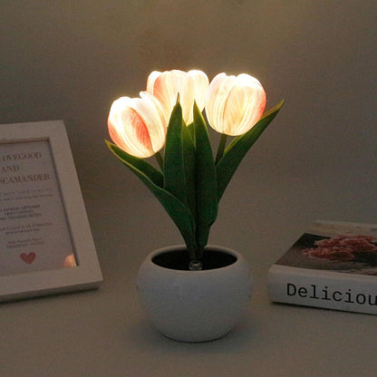 Tulip Lamp - LED Replica Tulip Table Lamp with Flower Vase for Desktop Decoration. Suitable for home, living room, desktop decoration, holiday gifts, atmosphere decoration lamps. Powered by USB