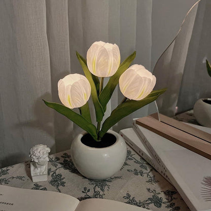 Tulip Lamp - LED Replica Tulip Table Lamp with Flower Vase for Desktop Decoration. Suitable for home, living room, desktop decoration, holiday gifts, atmosphere decoration lamps. Powered by USB