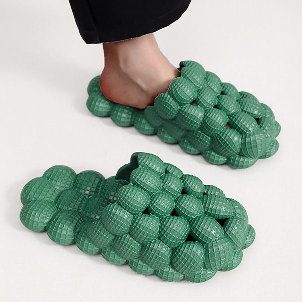 Women's Solid Ultra Cushioned Bubble Slides; Bubble Slippers
