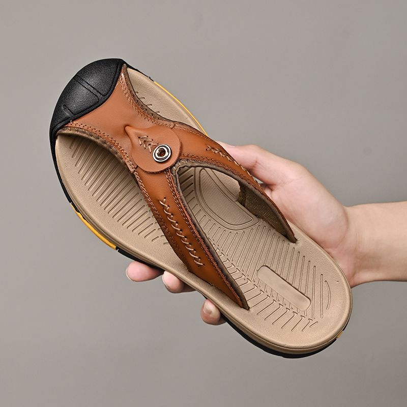 Summer men's new first layer cowhide flip-flops fashion all comfortable men's slippers beach shoes