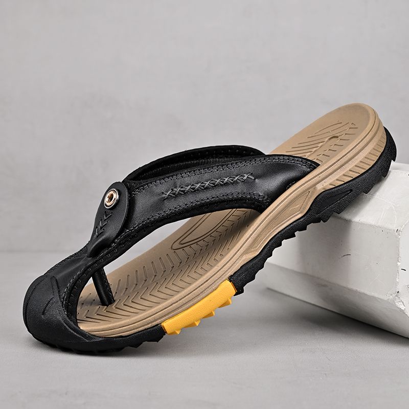 Summer men's new first layer cowhide flip-flops fashion all comfortable men's slippers beach shoes