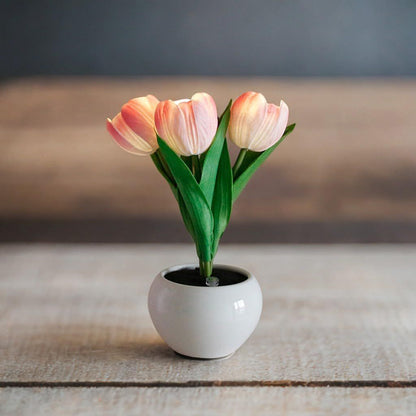 Tulip Lamp - LED Replica Tulip Table Lamp with Flower Vase for Desktop Decoration. Suitable for home, living room, desktop decoration, holiday gifts, atmosphere decoration lamps. Powered by USB