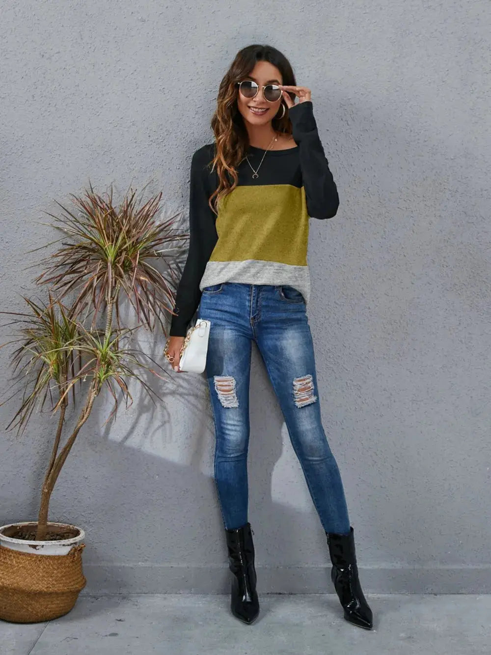 Color Block Round Neck Long Sleeve T-Shirt