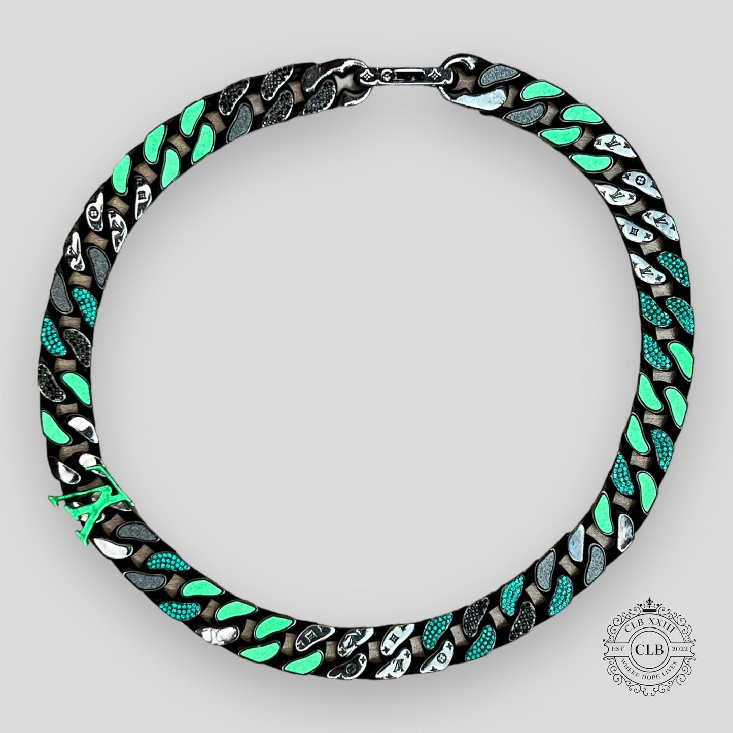 LOUIS VUITTON 2054 CHAIN LINK NECKLACE