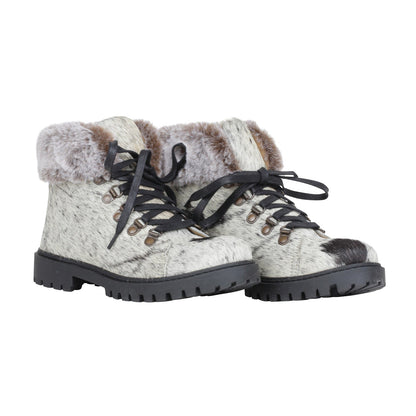 Turbulent Boots