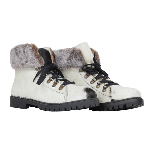 Turbulent Boots